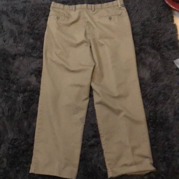 DOCKERS OLIVE GREEN KHAKIS - Picture 3 of 4